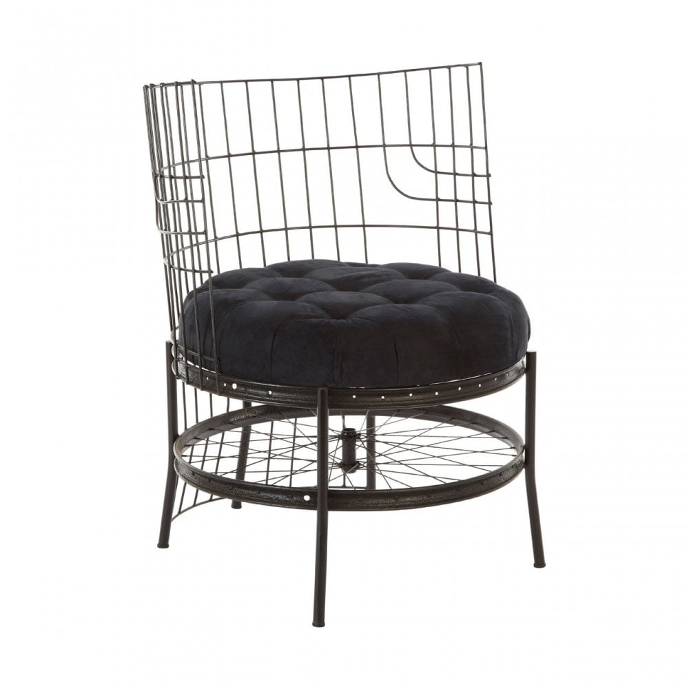 Mantis Black Finish Chair, Black