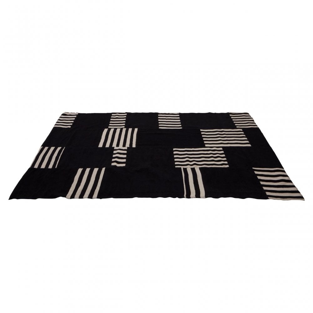 Bosie Black And White Rug, Black